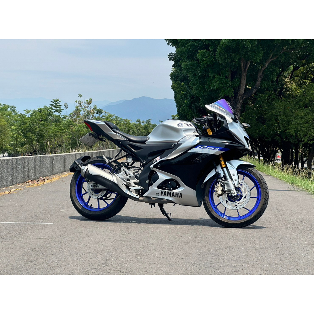 2022 Yamaha R15V4m