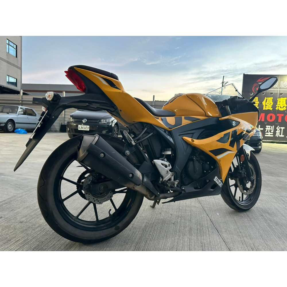 SUZUKI GSX R150