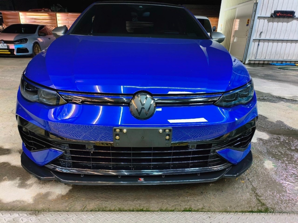 Golf 8R大燈熏黑