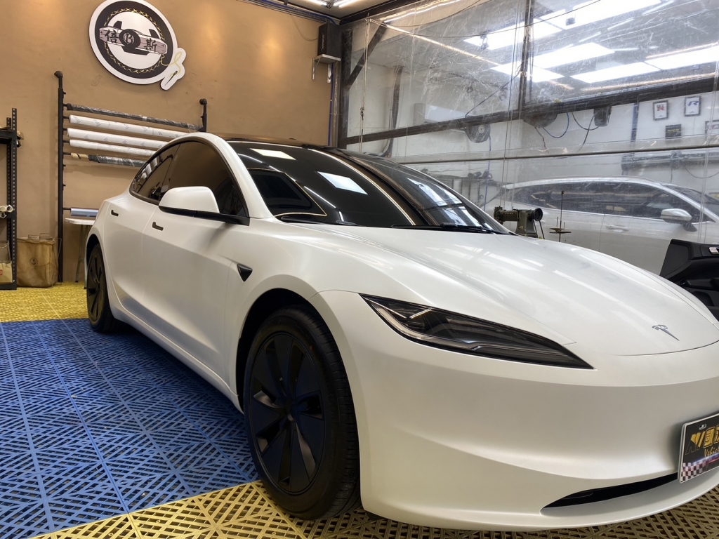 Model 3全車消光犀牛皮