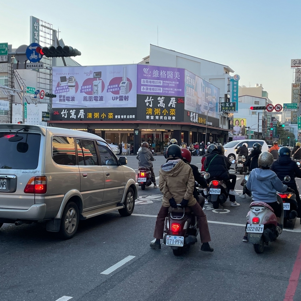 N-0410ABCD 台南中華東路 崇善路