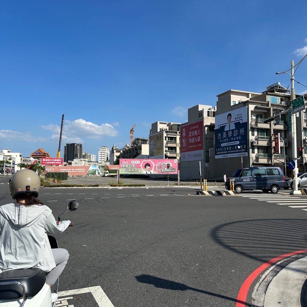 N-1001 台南 海安路三段  海安路 和緯路