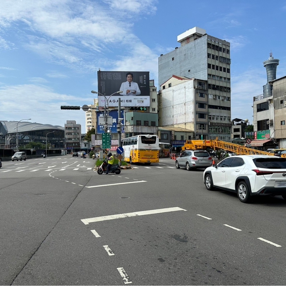 H-0221 台中 中區 建國路 綠川東街 台中車站