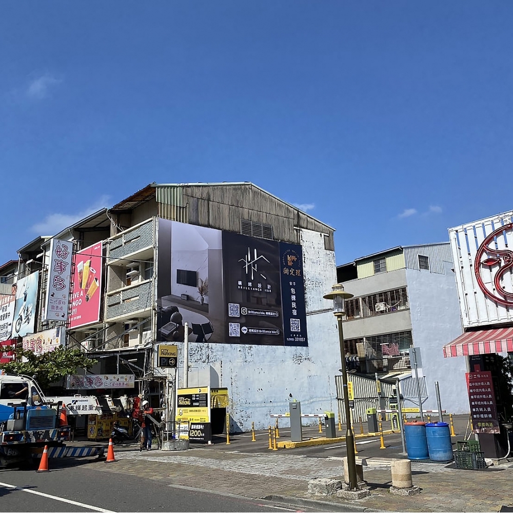 N-0895C 台南 安平路 安平路停車場旁壁面