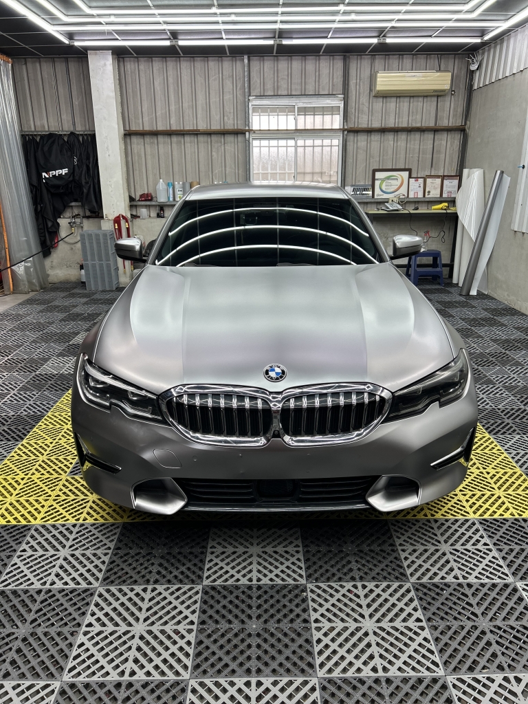 BMW G20 電光銀灰 | 台南車體改色