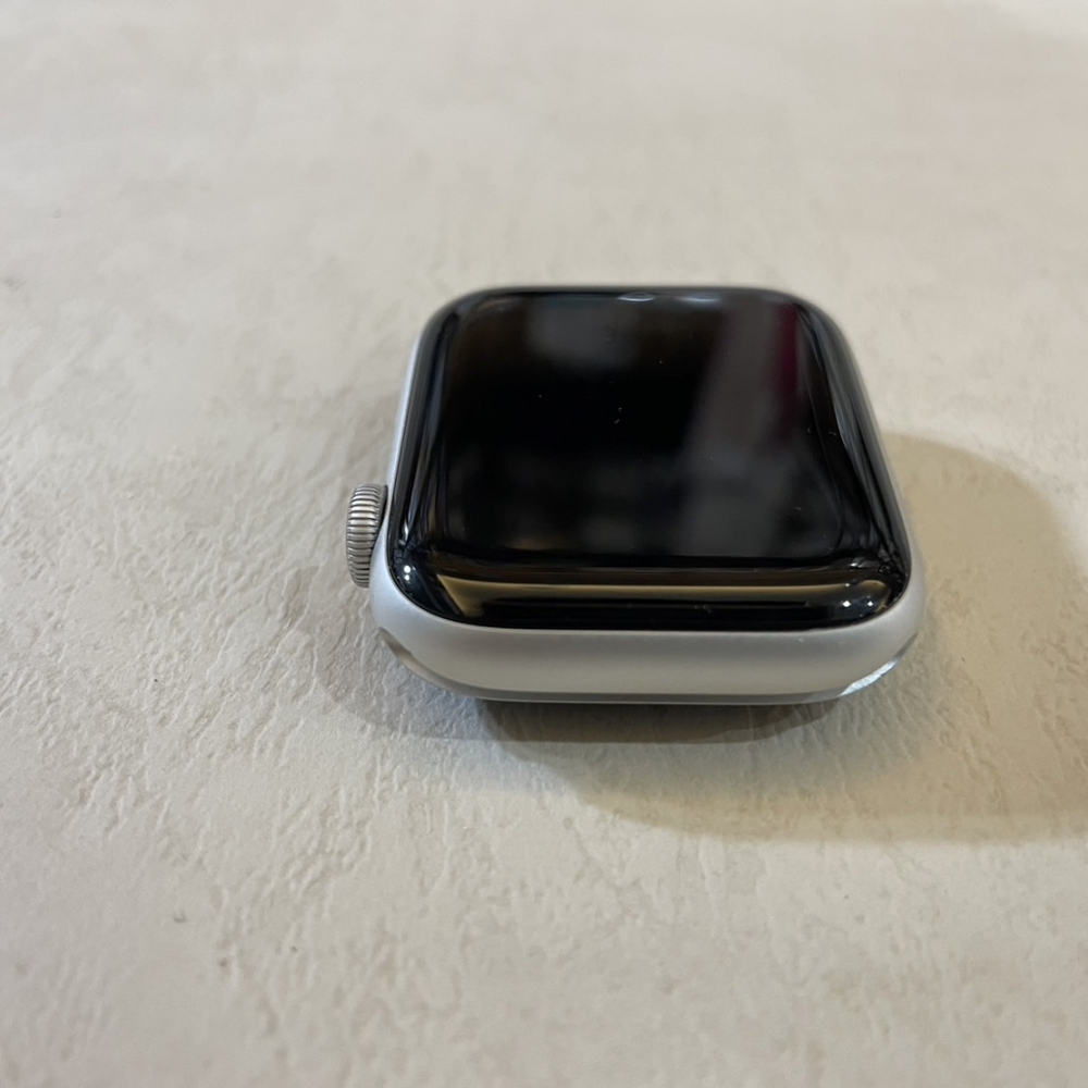 「二手精選」 Apple Watch S4 gps 44mm 星光色