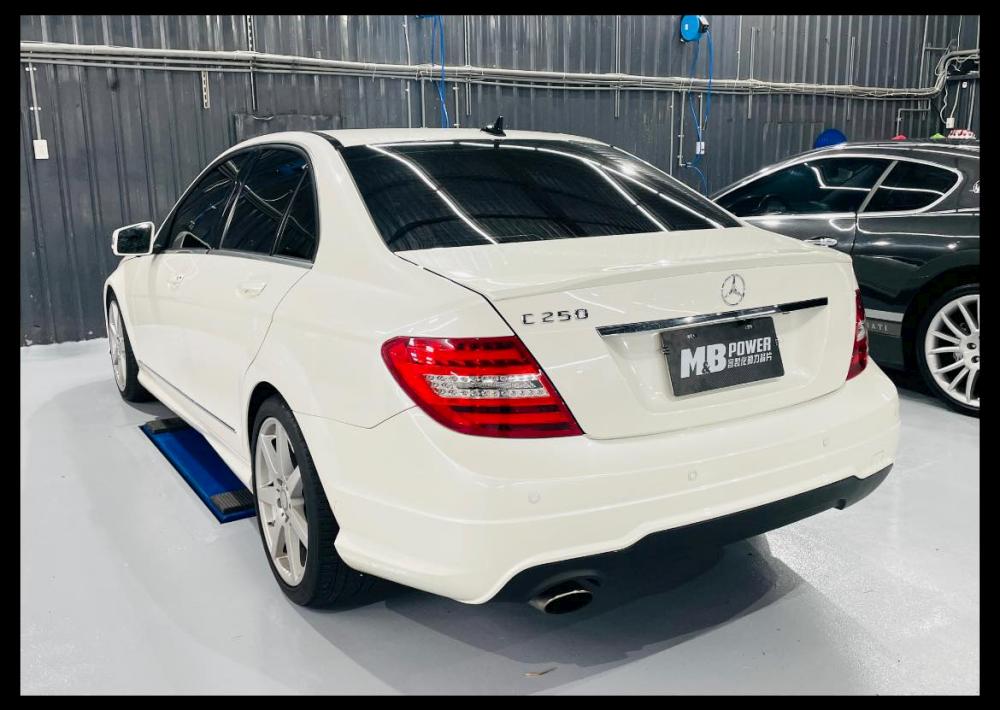 Mercedes-Benz 2014 W204 C250 刷寫ㄧ階動力晶片 ECU Stage 1