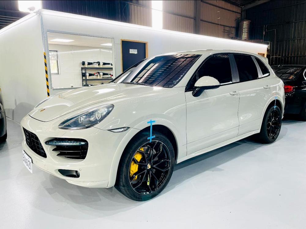 Porsche Cayenne4.8 原廠氣壓避震器專業整新維修