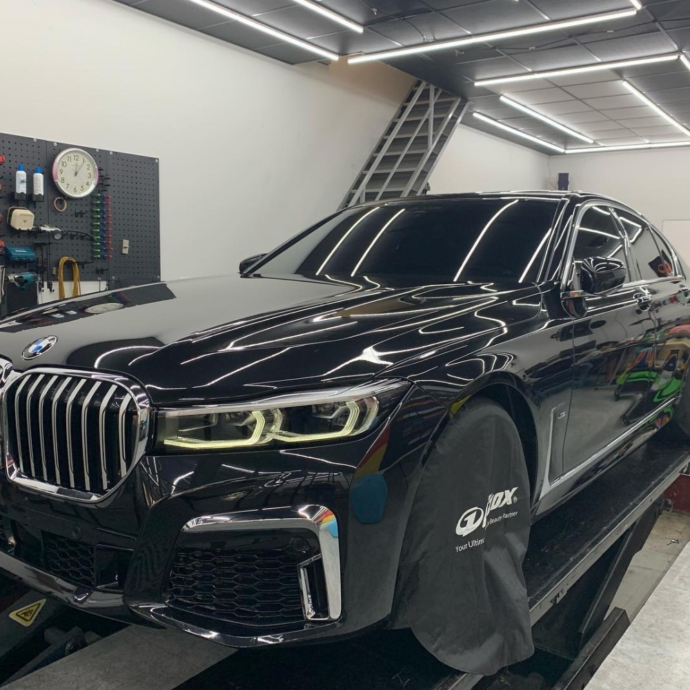 BMW 730i 全車犀牛皮包膜