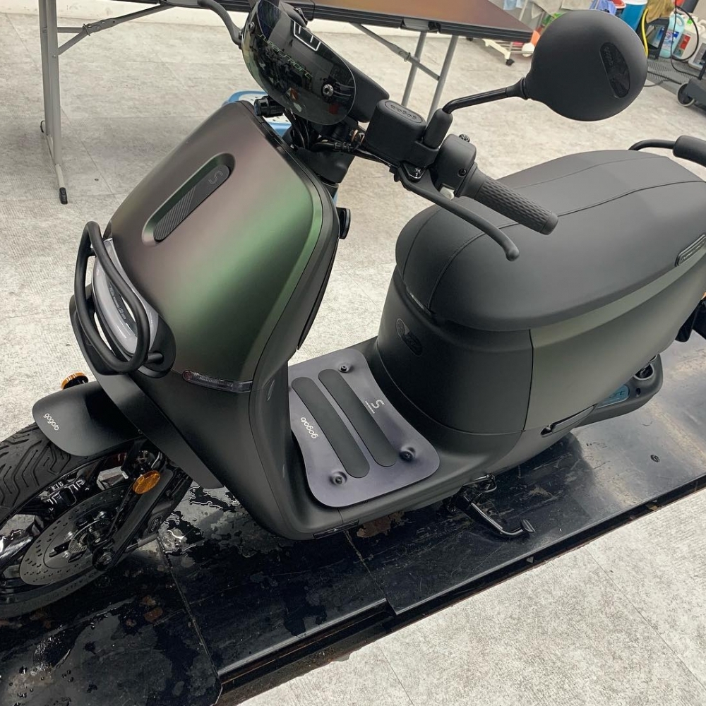 Gogoro supersport 消光犀牛皮