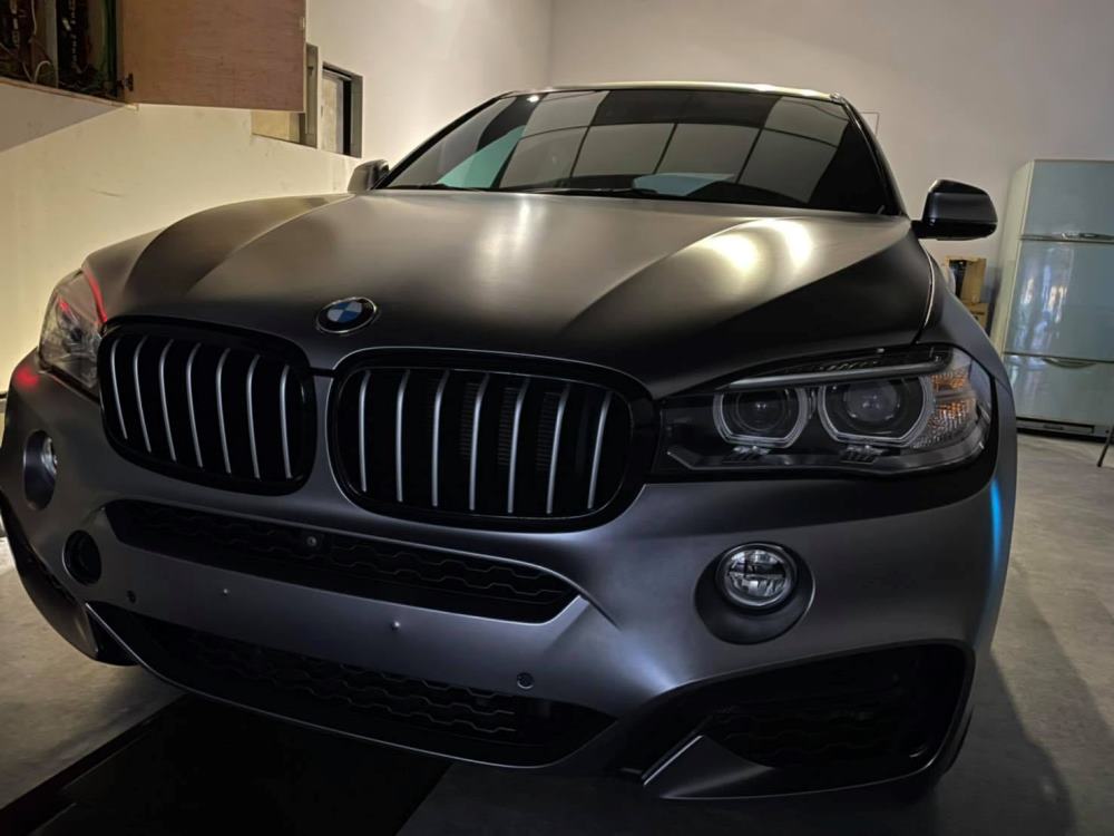 BMW X6M 原車色黑 TECKWRAP vch410s  全車包覆