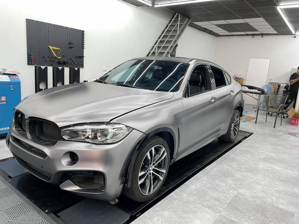 BMW X6M 原車色黑 TECKWRAP vch410s  全車包覆