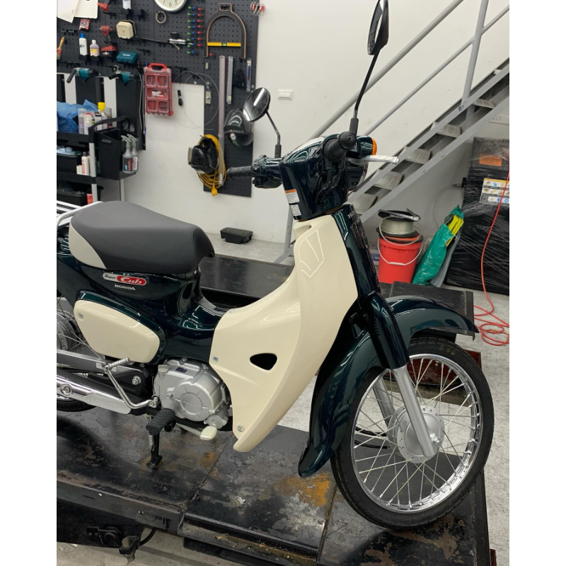 Honda Super Cub 50 全車鈑件、車燈、儀表板手工包覆