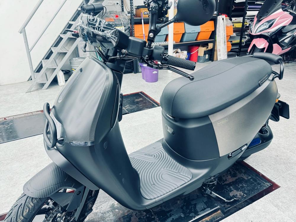 Gogoro2 SS 前面板+側面板消光細紋修復膜