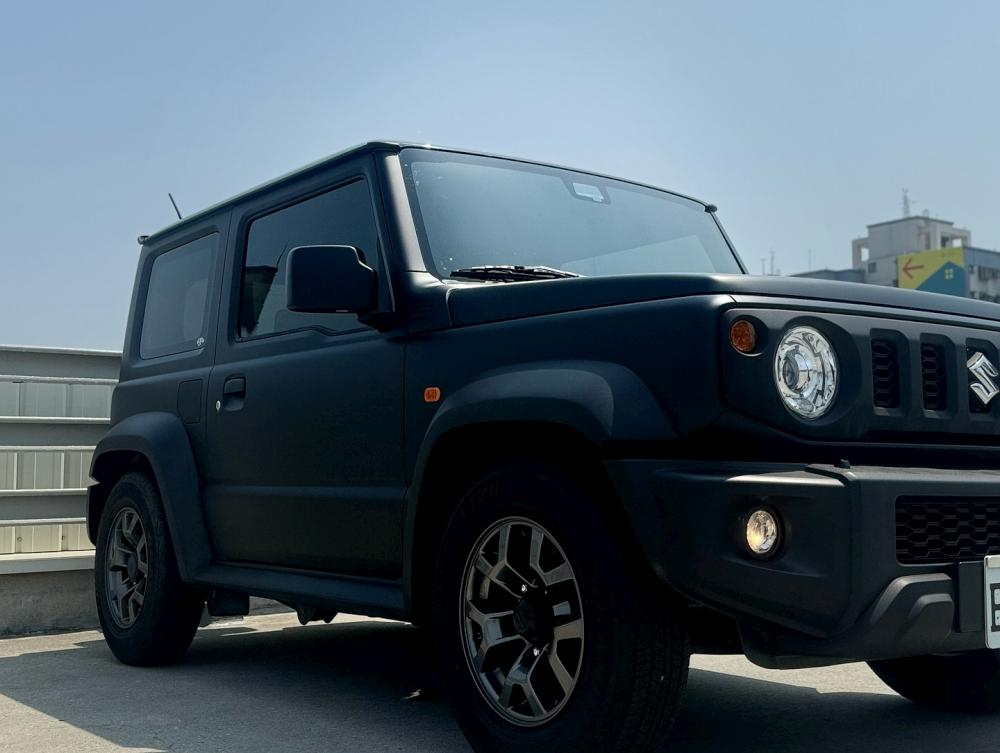 Suzuki Jimny 全車改色消光武士黑