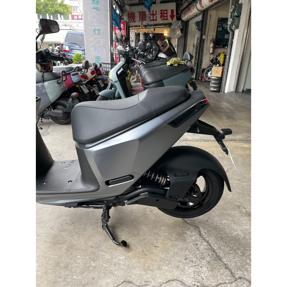 Gogoro PULSE 【 800$/24hr】