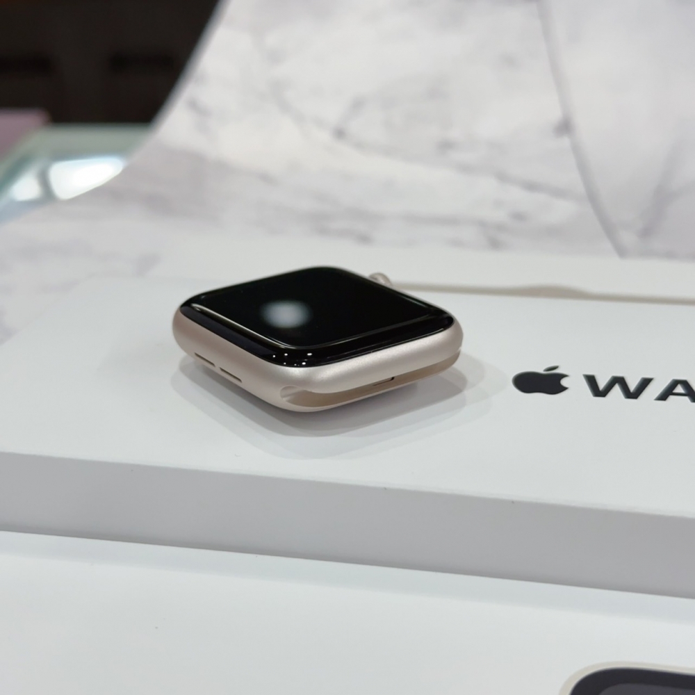 Apple Watch SE2 44mm GPS 保固2025.8.6 電池100% 星光色 A2723 #6660