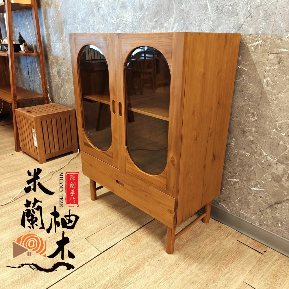 全柚木極簡風二門低書櫃/餐櫃/音響櫃可參考