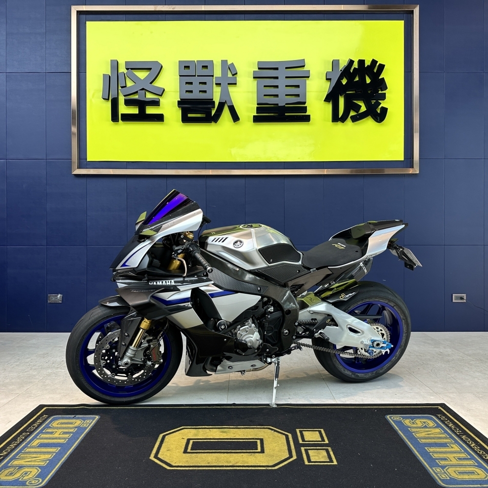 YAMAHA YZF-R1M ABS TCS