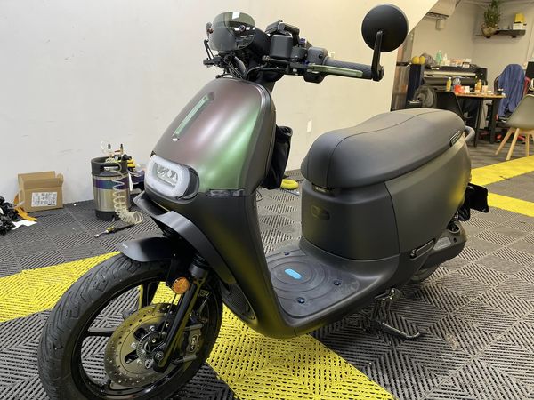 Gogoro　Bozzt Car Warp 消光犀牛皮