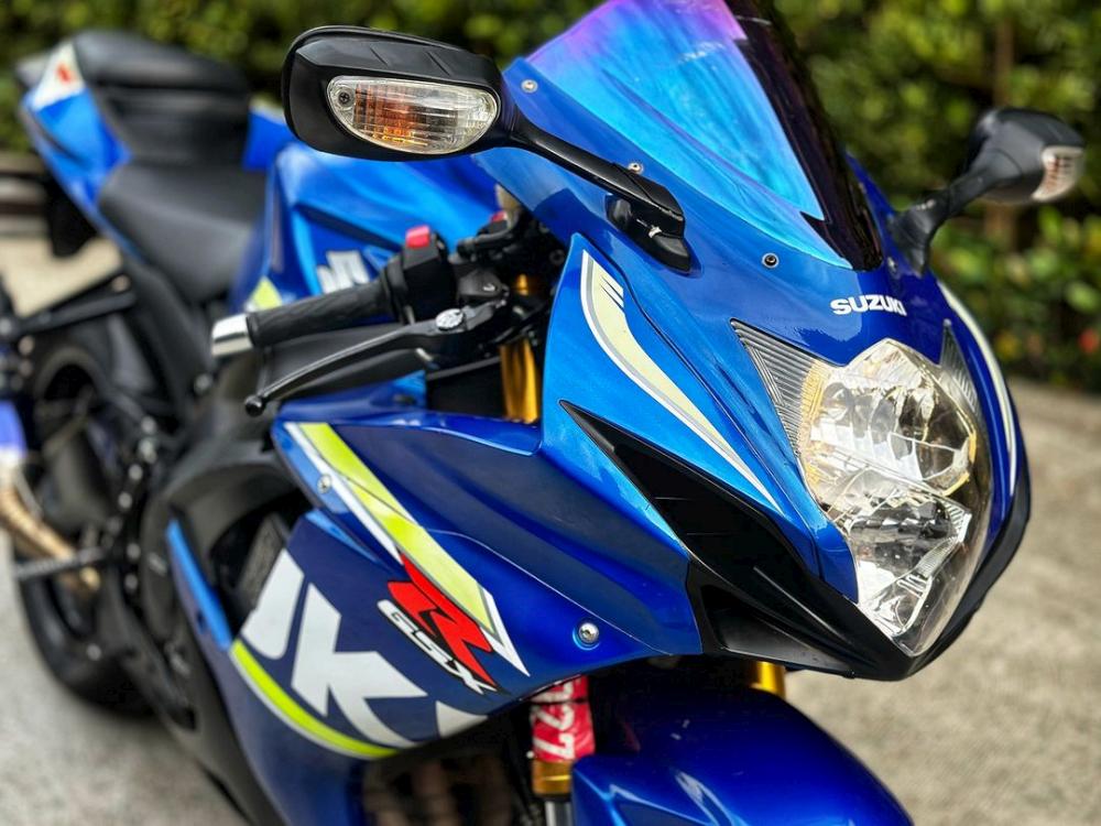 SUZUKI GSX-R600