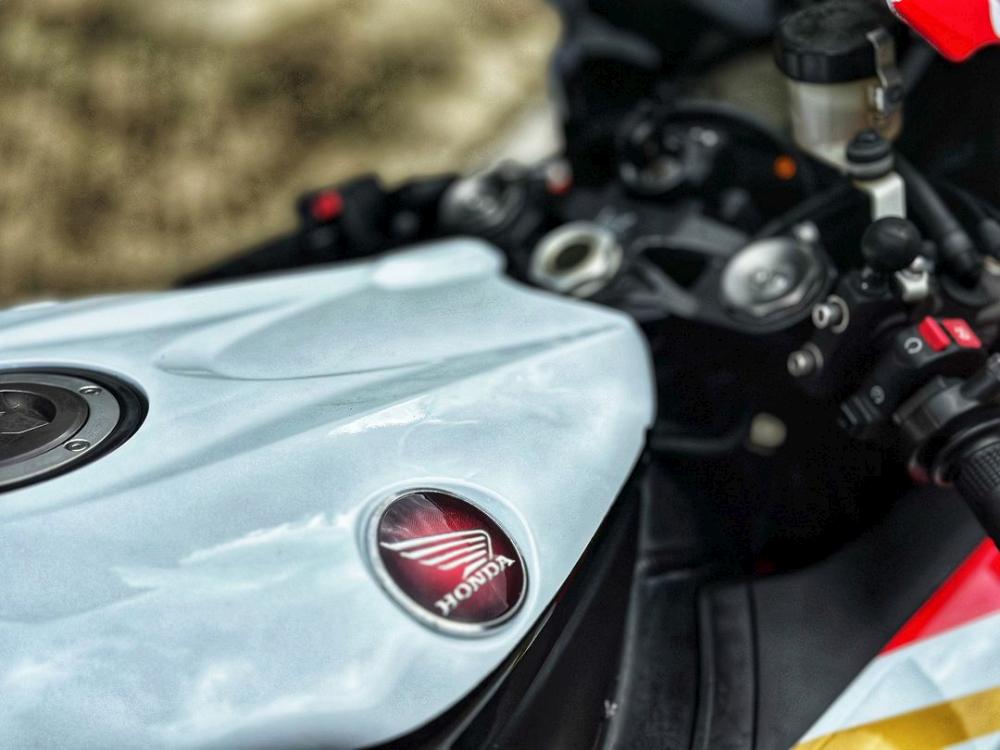 HONDA CBR1000RR