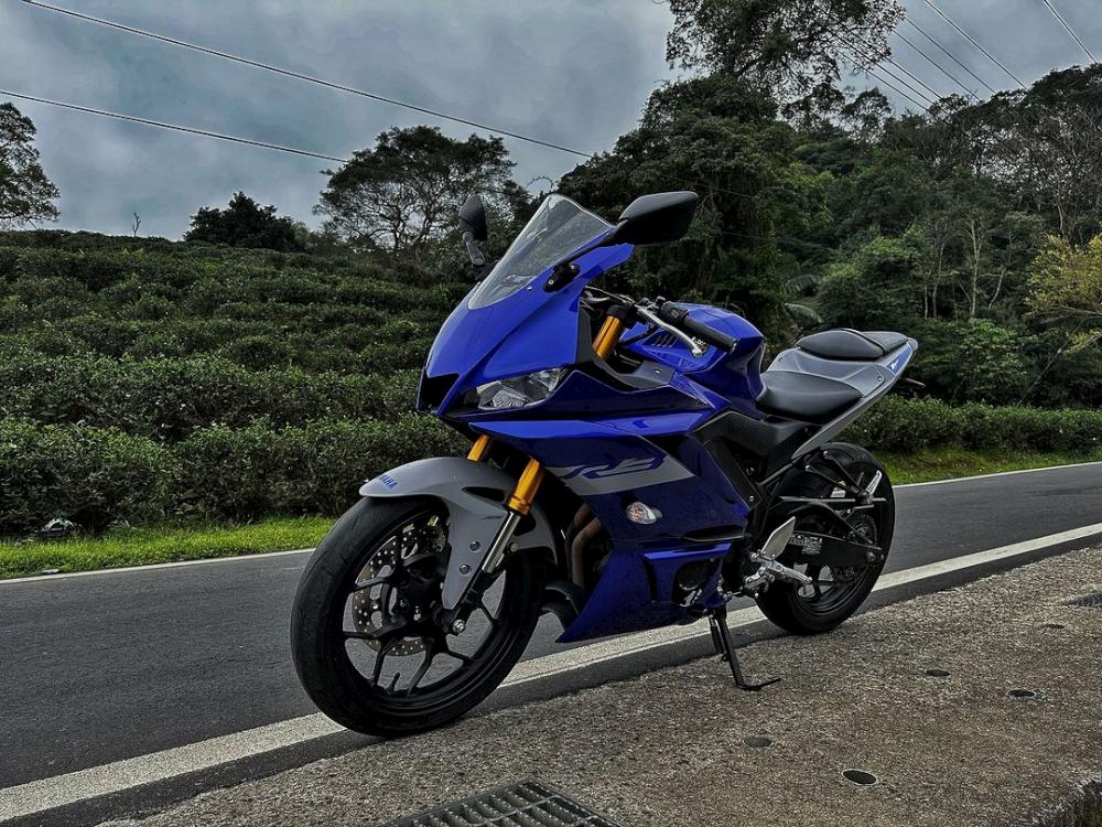 YAMAHA YZF-R3