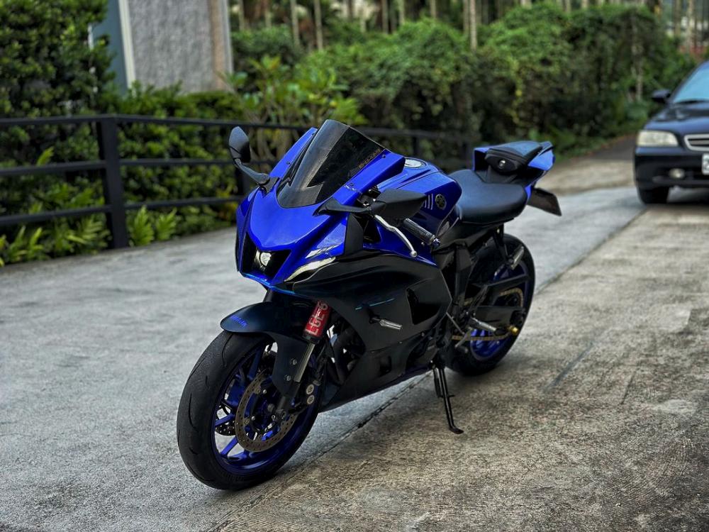 YAMAHA YZF-R7