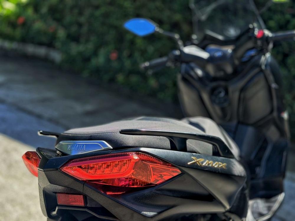 YAMAHA XMAX