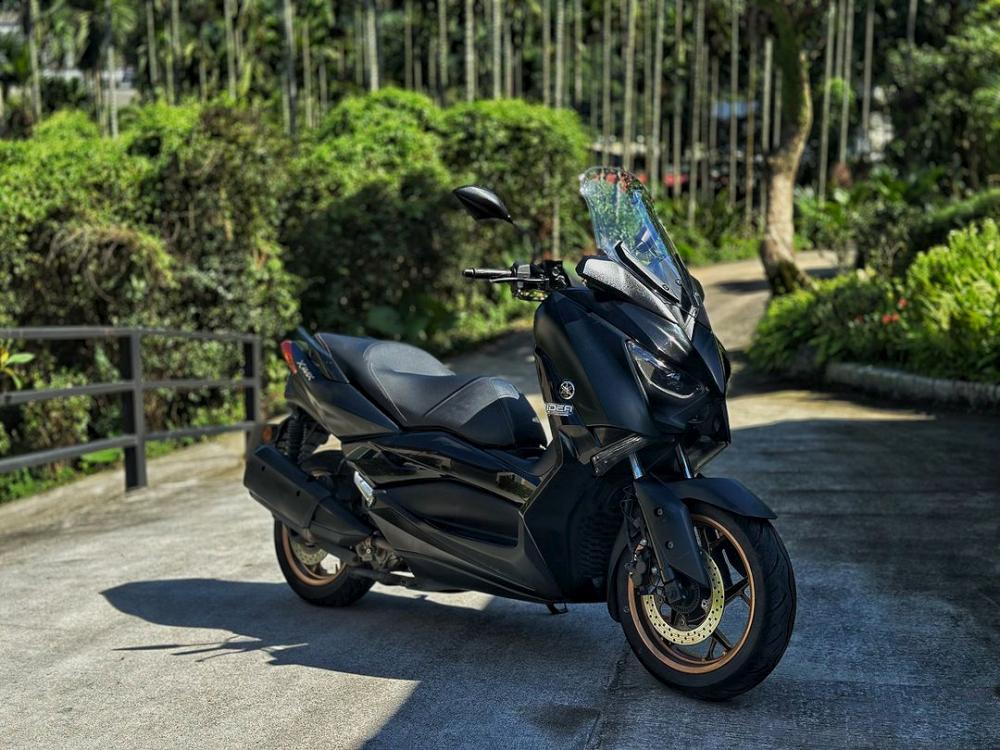 YAMAHA XMAX