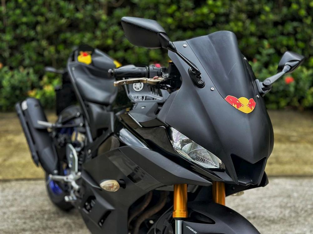 YAMAHA YZF-R3