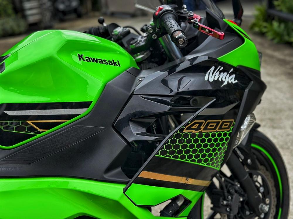 KAWASAKI NINJA400