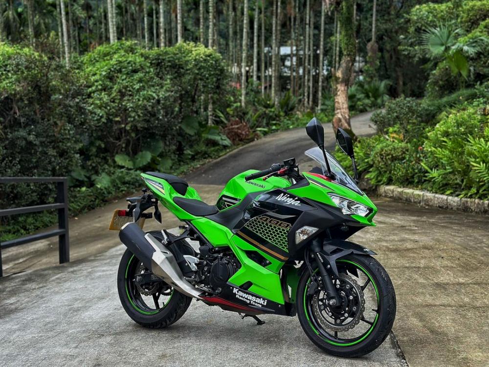 KAWASAKI N