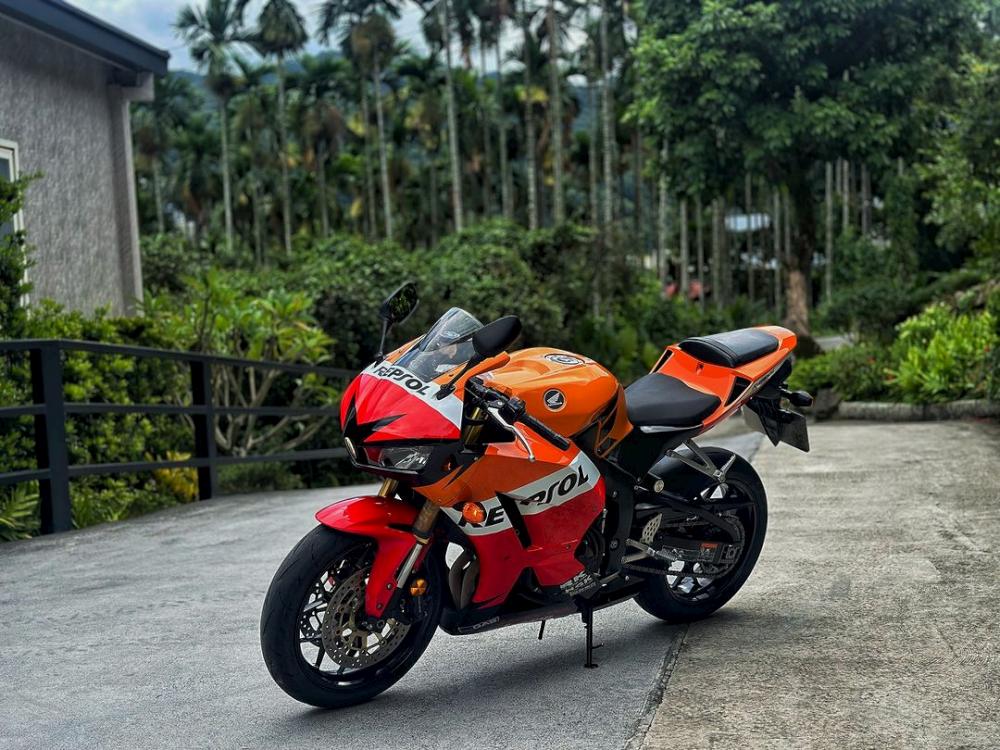 HONDA CBBR600RR