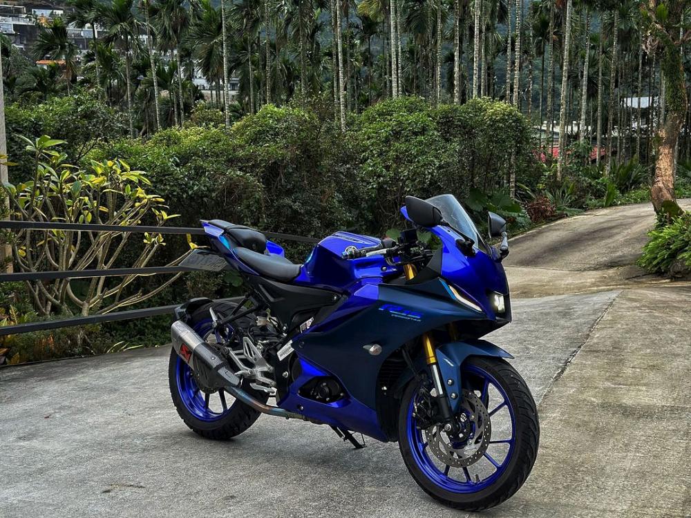 YAMAHA YZF