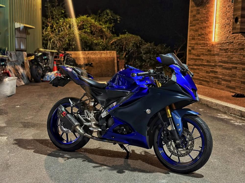 YAMAHA YZF