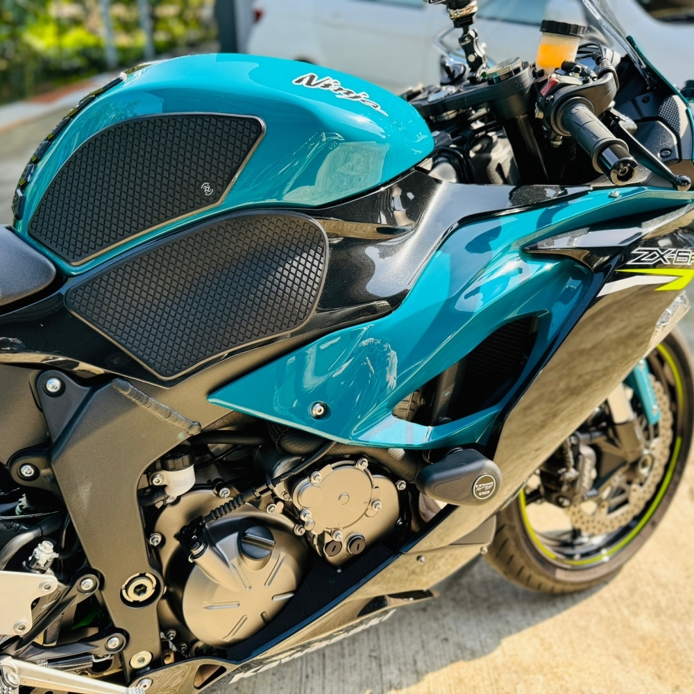 Kawasaki ZX6R 636