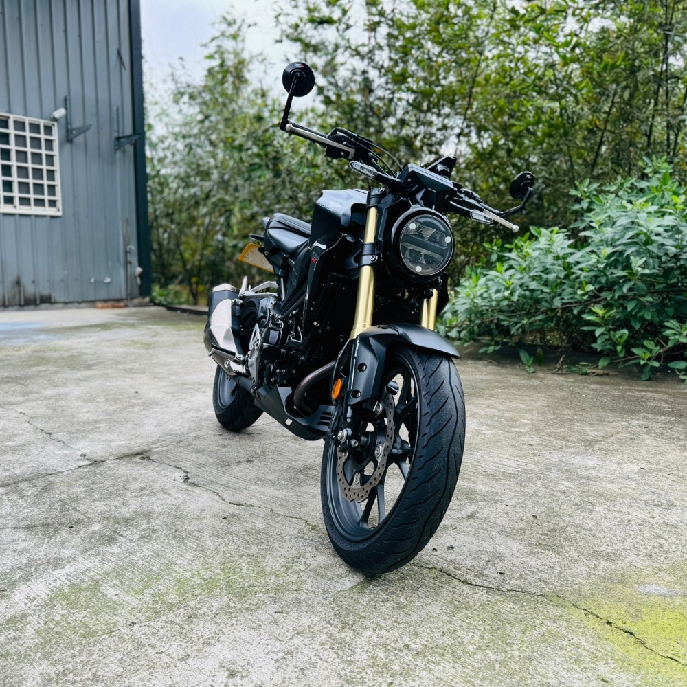 Honda CB300R 新款檔顯滑離