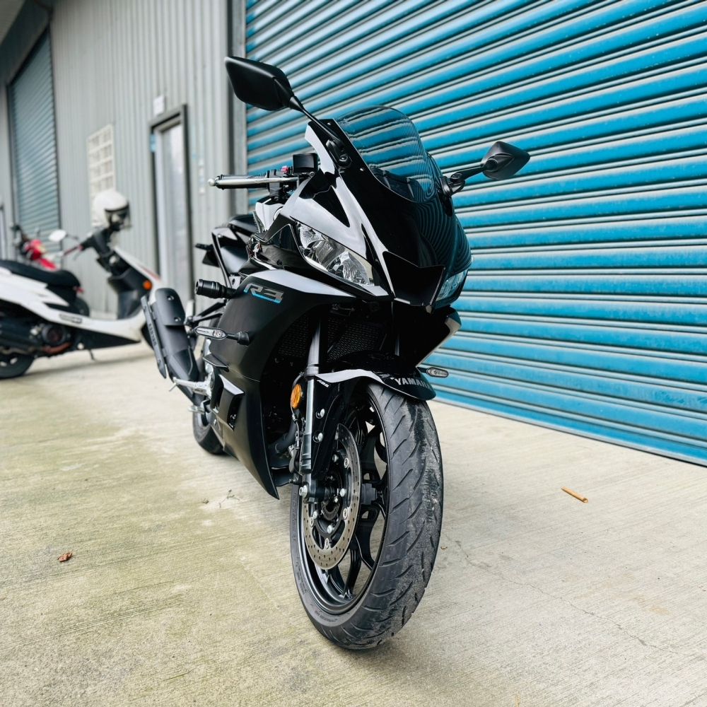 Yamaha R3 公司車