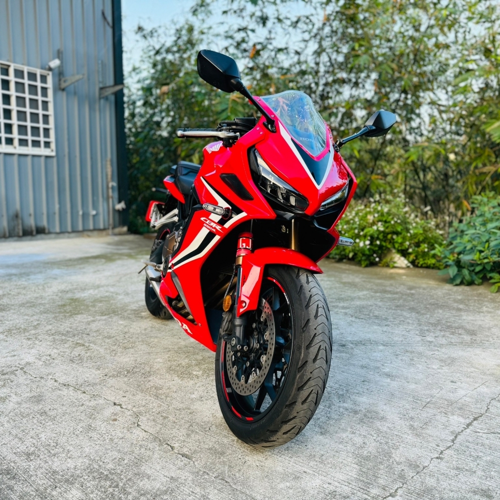 Honda CBR650R 台本車