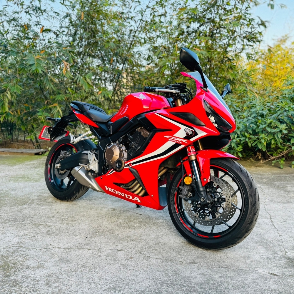 Honda CBR650R 台本車