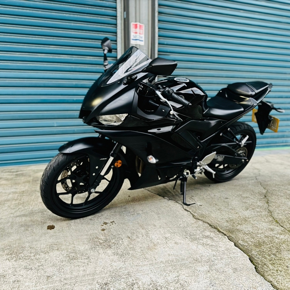 Yamaha R3 公司車