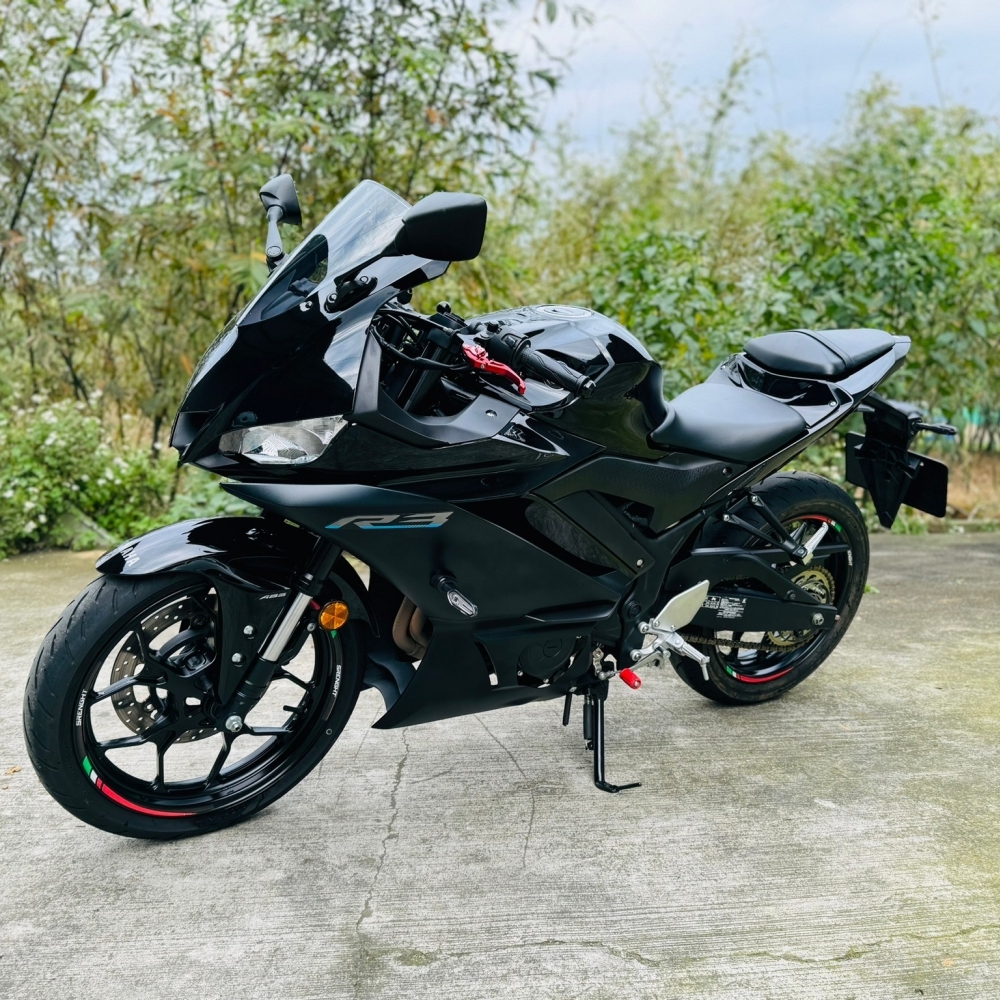 Yamaha R3 公司車