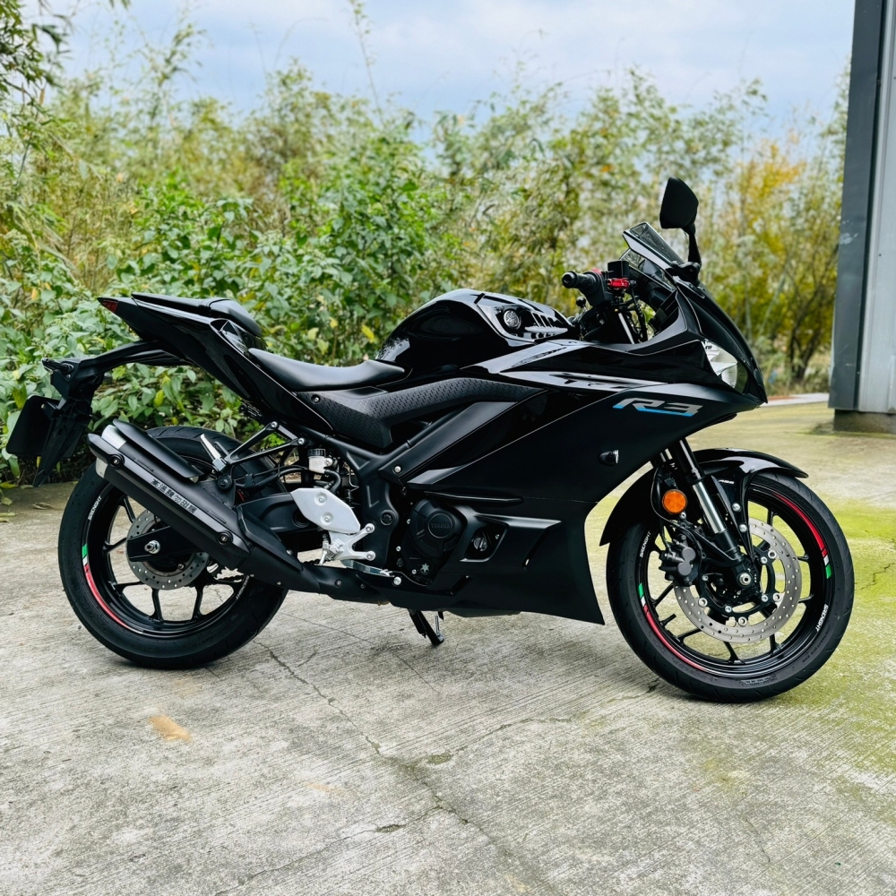 Yamaha R3 公司車