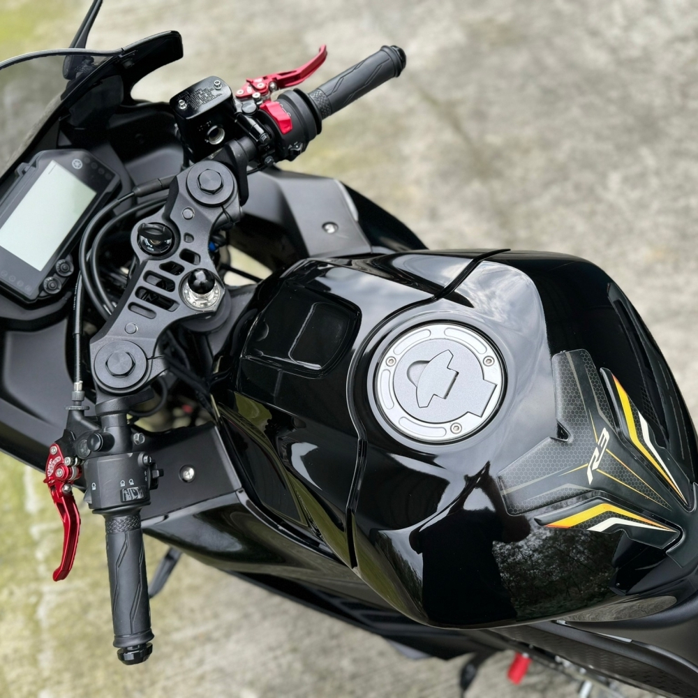 Yamaha R3 公司車