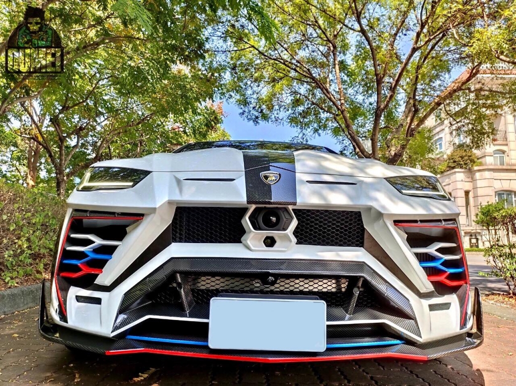 Lamborghini URUS x Mansory Body Kit