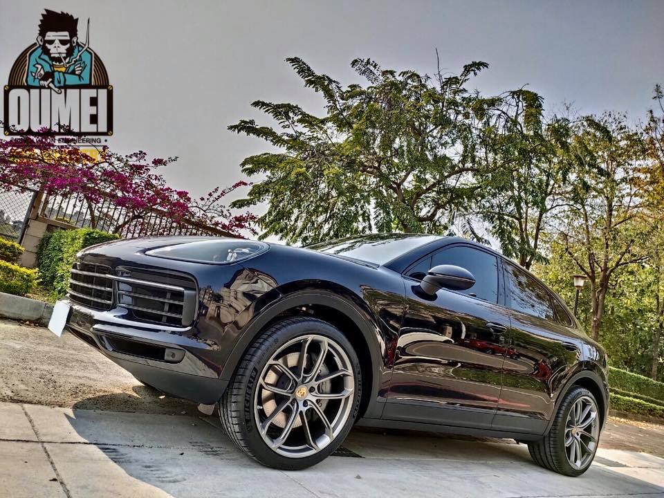 Porsche Cayenne Coupé直升GT Design 22inch