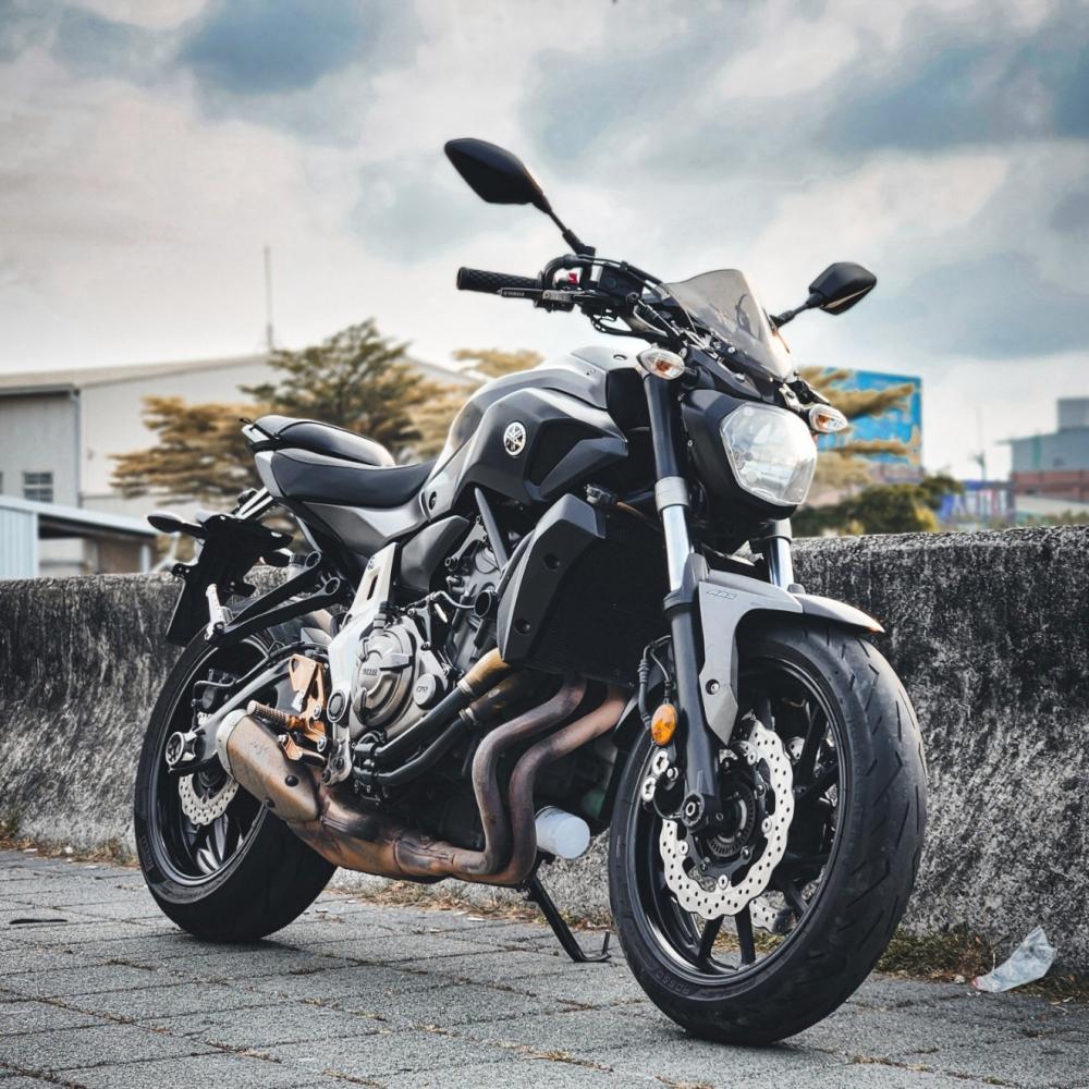 YAMAHA MT-07