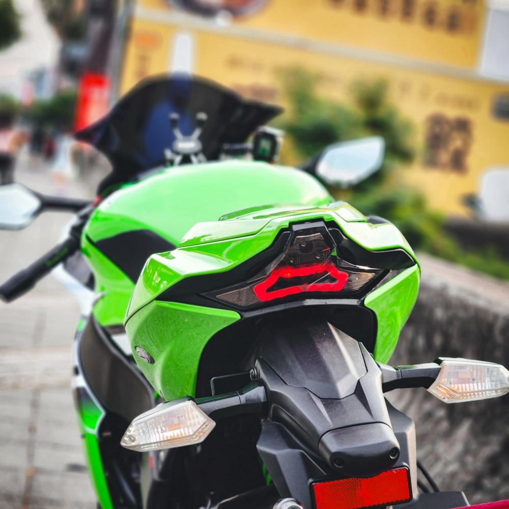 KAWASAKI ZX-10R