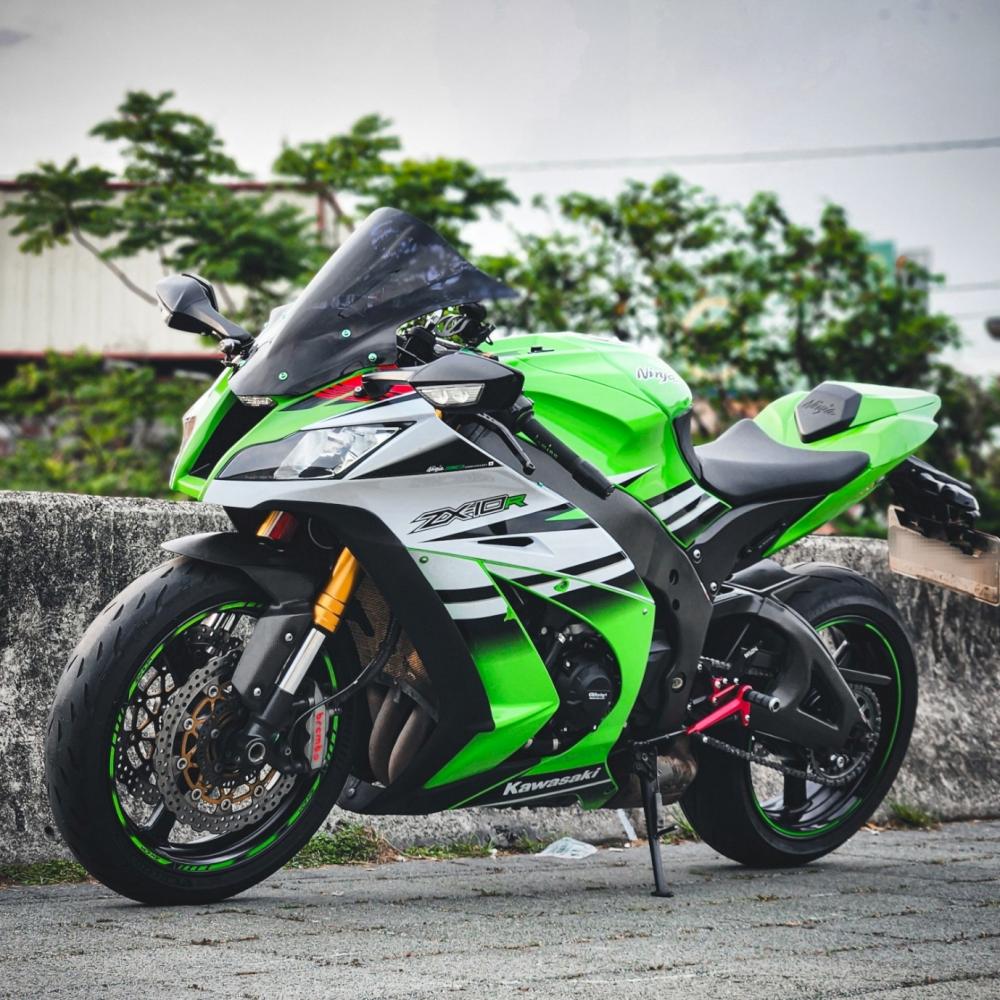 KAWASAKI ZX-10R